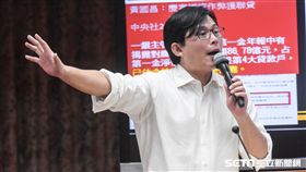 １６：９
立法院財政委員會，時代力量立委黃國昌。 圖／記者林敬旻攝