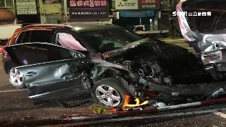 男酒駕失控撞11車　棄同車女伴逃逸