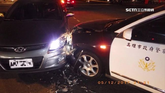 女警剛處理完車禍　半途換她被車撞