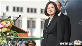 總統蔡英文主持「空軍P-3C成軍暨S-2T除役典禮」。 圖／記者林敬旻攝
