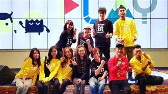 歌王歌后「玩很大」！丟偶包形象瓦解