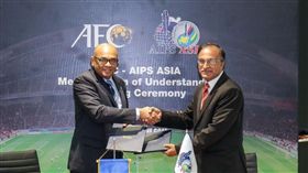 ▲亞洲足球聯盟與亞洲體育記者聯盟簽訂合作備忘錄。（圖／AIPS Asia提供）