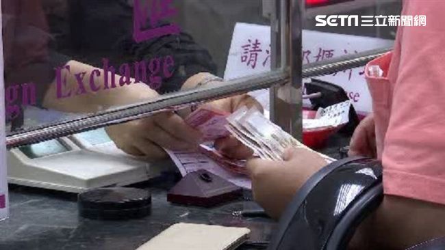 創逾半個月高！新台幣又見2字頭