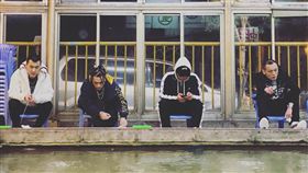 玖壹壹、釣蝦／臉書