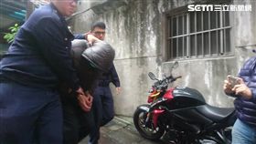 土城警分局劉姓警備隊員因偷竊遭警方移送。（圖／翻攝畫面）