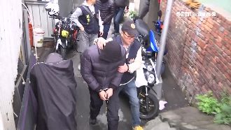 囂張試槍　女騎士慘成肉靶子彈斷牙舌