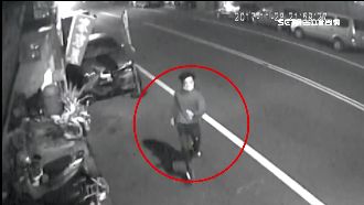 詐騙車手跑百米躲警察　下場悲劇了