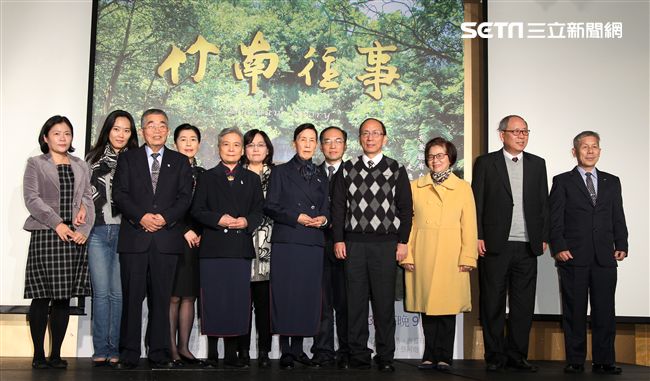 大愛「竹南往事」演員韓瑜、李政穎、楊慶煌、傅小芸、陳熙鋒、柯素雲等，出席上檔記者會。（記者邱榮吉/攝影）