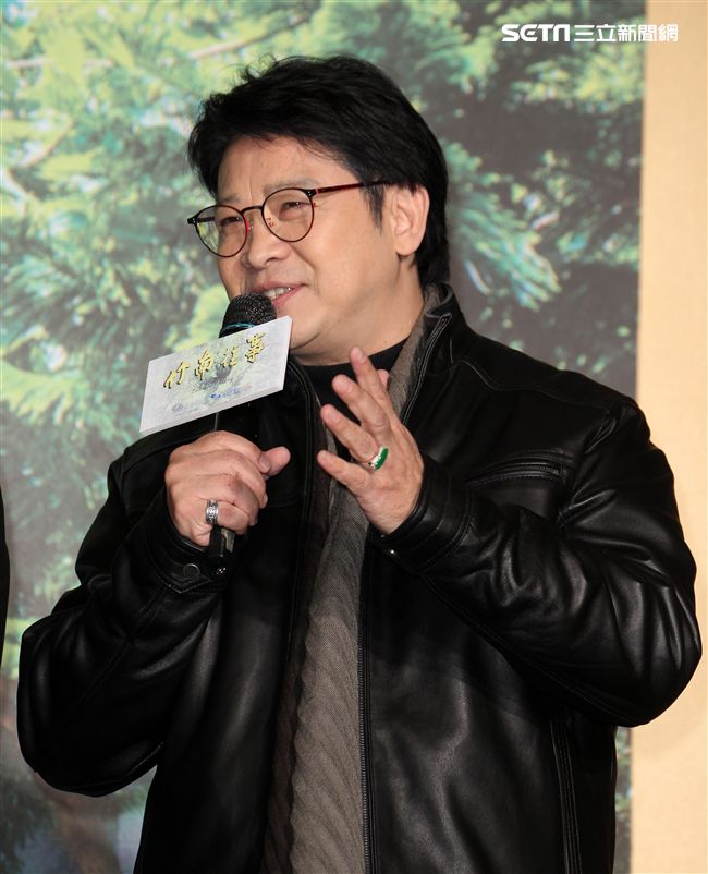 大愛「竹南往事」演員韓瑜、李政穎、楊慶煌、傅小芸、陳熙鋒、柯素雲等，出席上檔記者會。（記者邱榮吉/攝影）