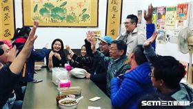 柯文哲 大學生 牛肉麵 翻攝網路