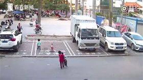 廣西,玉林,三輪車,車禍,逃逸,骨折（圖／翻攝自微博）