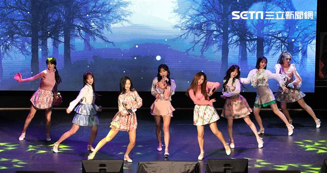韓國女子團體Lovelyz粉絲見面會。（記者邱榮吉/攝影）
