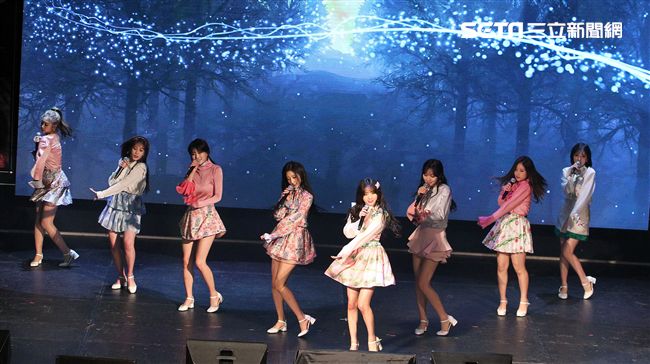 韓國女子團體Lovelyz粉絲見面會。（記者邱榮吉/攝影）