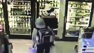 最壞身教！父竊酒子也偷　監視器曝光