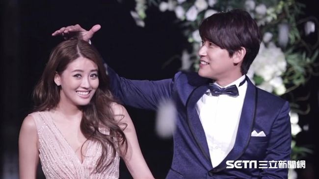 賴琳恩浴缸濕身交纏　陳乃榮3度擁吻