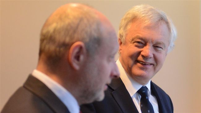 英國前脫歐大臣：國會將否決脫歐協議