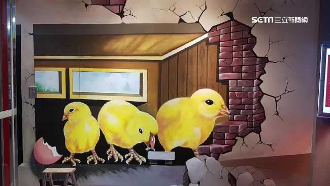 炸雞店「牆畫小雞」　畫家批創作被盜