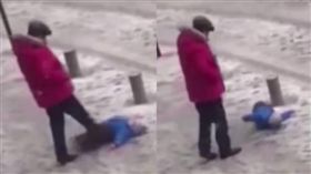 男童,父親,家暴,暴力,雪,吉爾吉斯　圖／翻攝自YouTube