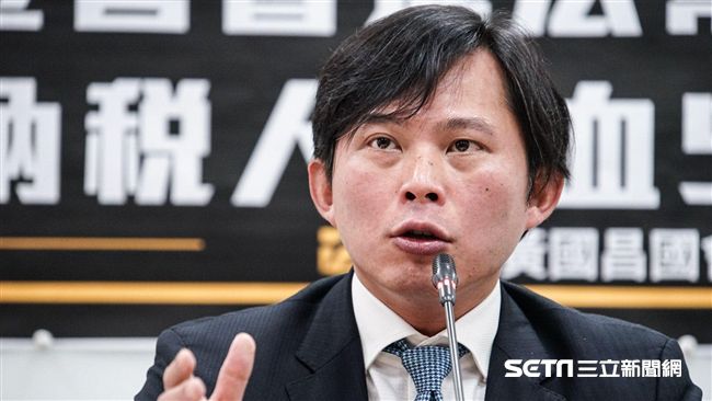 毛嘉慶批違法　黃國昌：無知毫無下限