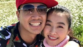 小嫻,何守正（圖／翻攝自小嫻臉書）