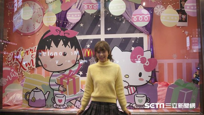 小丸子專屬網美牆　整點櫥窗秀別錯過