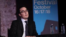 《紐約客》雜誌（The New Yorker）記者利沙（Ryan Lizza）。（圖／翻攝自推特）