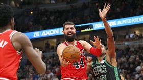 ▲公牛Nikola Mirotic（右二）今日攻下24分。（圖／美聯社／達志影像）