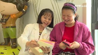 克服障礙學寫字　只為謝院方募款救母