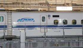 發生故障的「希望34號」列車。　翻攝《每日新聞、Yahoo！Japan》