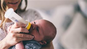 嬰兒,餵奶,哺乳,示意圖/翻攝自Pixabay