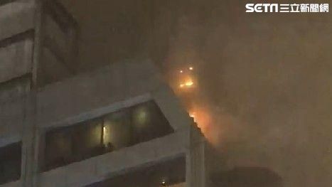 北市東區不平靜！98大樓燒烤店失火