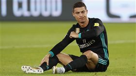 ▲C羅抱怨被對手肘擊。（圖／美聯社／達志影像）