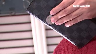 女快手藏錢喊找錯　遭眼尖店家識破