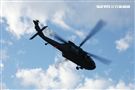 國防部博愛營區實施直升機落地訓練，由陸航黑鷹直升機反特攻、特戰小組實施空中突擊作戰操演，空軍海鷗救護直升機實施傷患吊掛急救操演。（記者邱榮吉/攝影）