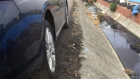 路邊,停車,優良,駕駛,女友,生氣　▲圖／翻攝自臉書爆料公社