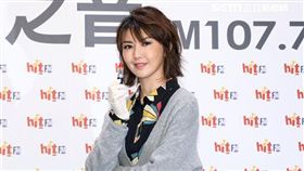 孫燕姿上電台活動
