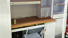 大學,宿舍,整潔比賽,室友,清空,書桌,Dcard　圖／翻攝自Dcard