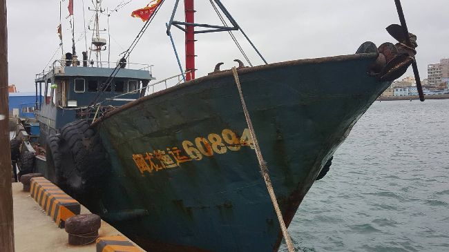 陸漁船闖關　澎海峽中線攔抄10億毒