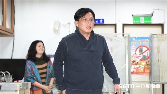 罷昌投票通知單消失　竟被發現綁在這