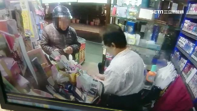 男持500假鈔購物　老闆鷹眼識破