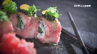 1片肉1千元！和牛握壽司入口即化