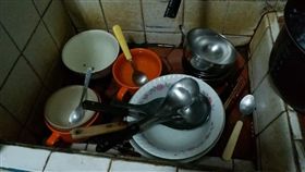 人妻,水槽,髒碗,家事,分擔,暴怒,爆怨公社,爆料公社　圖／翻攝自臉書爆料公社官網