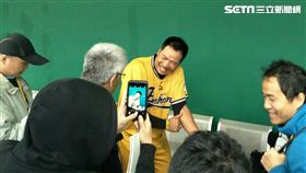 ▲陳瑞昌又被觸身球K中。（圖／記者林辰彥攝影）