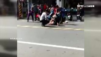 嫌妻騎車技術差　夫推倒車又她踹一腳