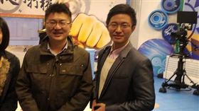 驚！不只王炳忠　新黨青年委員會秘書長等3人全被帶走
圖／翻攝自林明正臉書
https://www.facebook.com/1001317079882909/photos/a.1077549658926317.1073741844.1001317079882909/2248683611812910/?type=3&theater