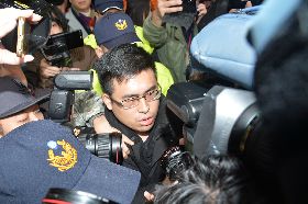 檢調搜索王炳忠住處  帶回偵訊（2）