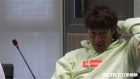 ▲軟銀鷹球星柳田悠岐輕裝來台。（圖／記者蕭保祥攝）