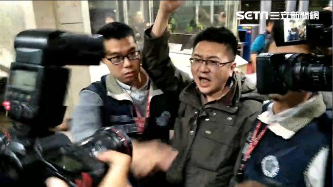 查共諜！北檢提訊周泓旭　不排除對質