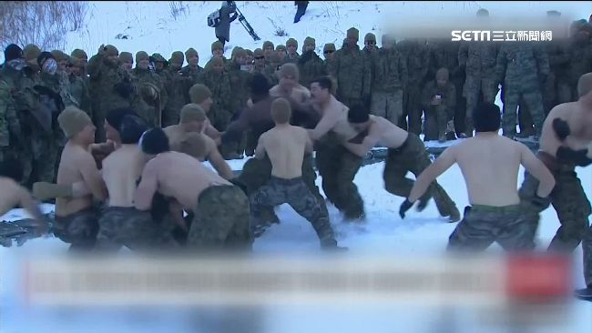 美韓海軍陸戰隊雪中肉搏　記者看傻眼