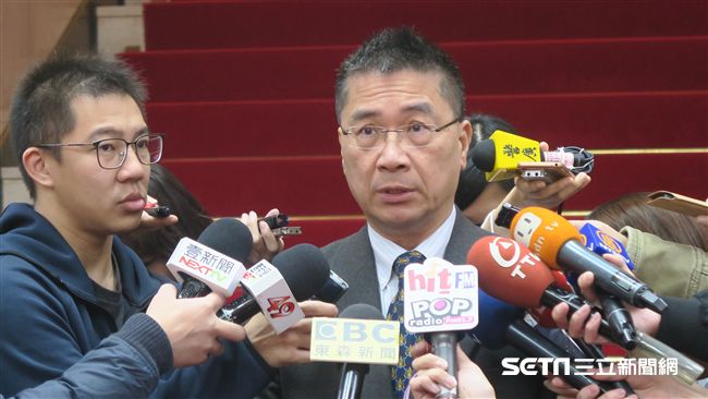 王炳忠遭搜索　徐國勇：勿做政治聯想